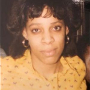 Meet your Posher, Letitia